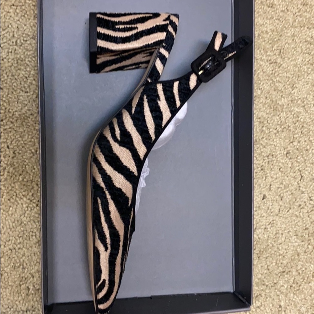 Ann Taylor Brielle block heel slingback pump size6